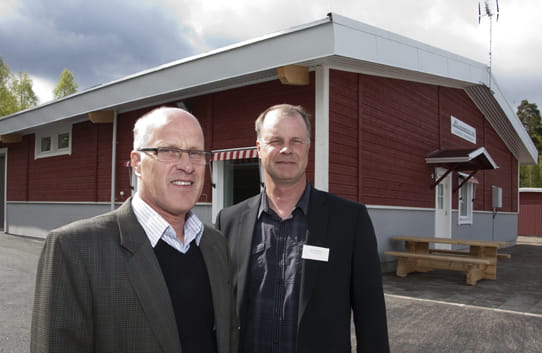 Hedberg brothers in front of Sweden’s most energy-efficient industrial building